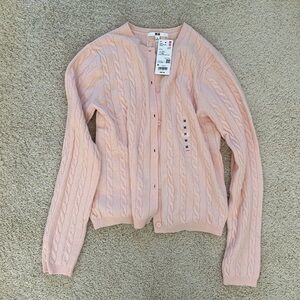 Uniqlo Cable Crew Neck Cardigan